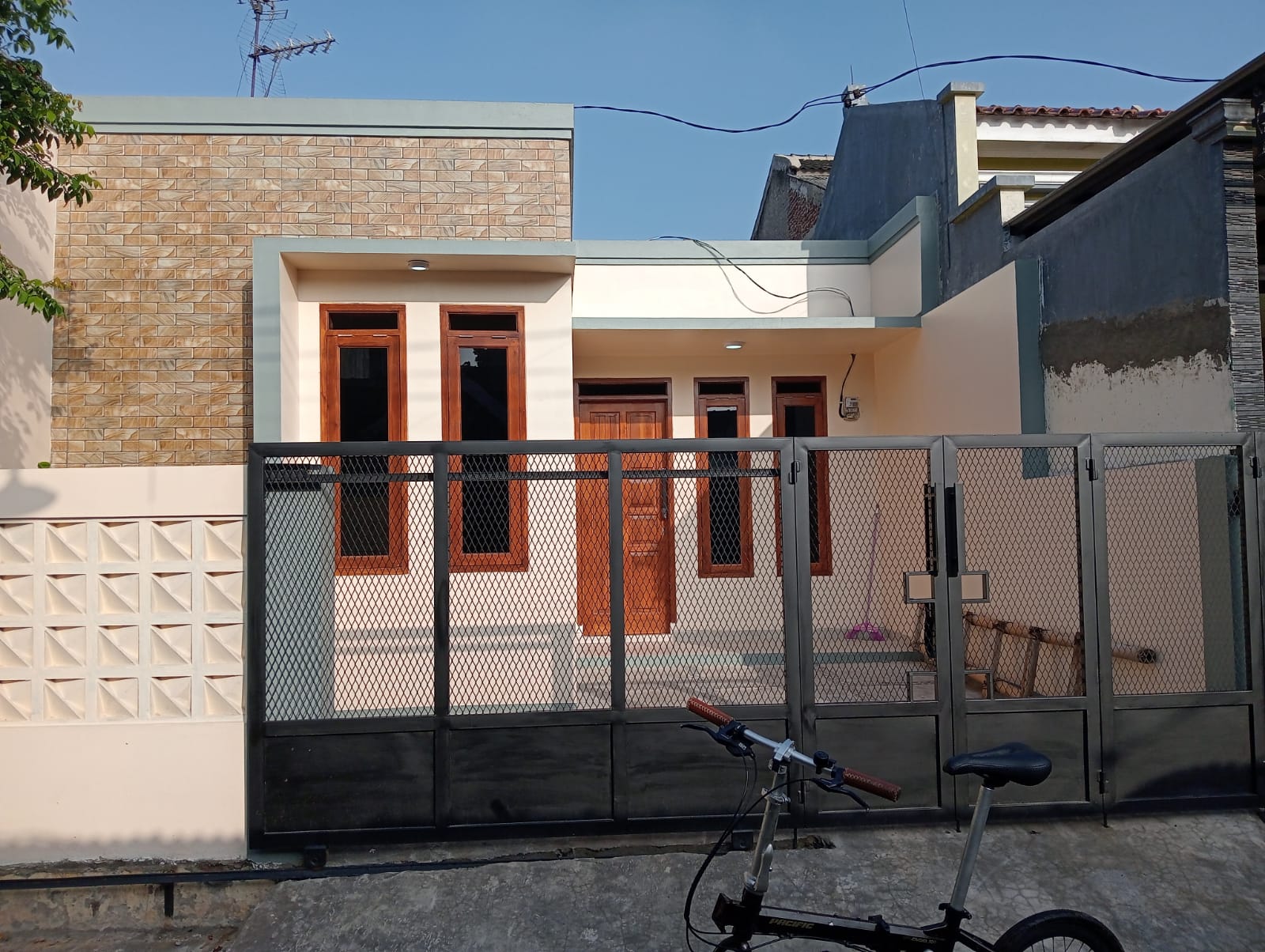 Rumah Baru Siap Huni