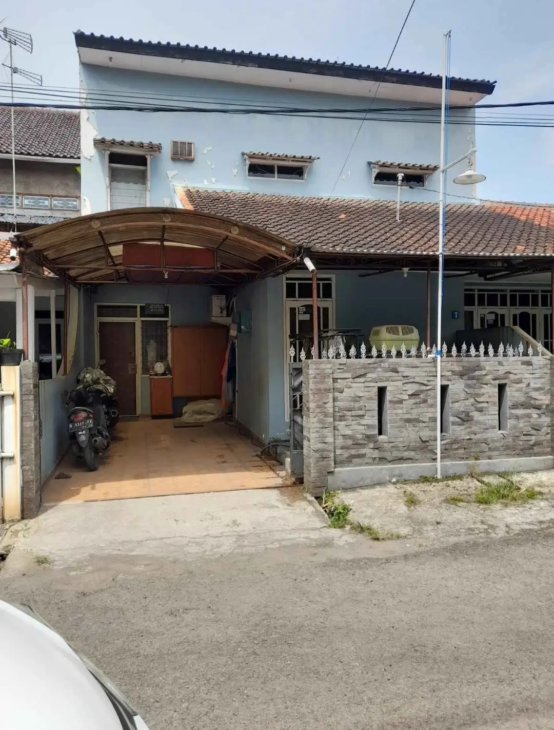 DIJUAL Cepat Rumah Semi FURNISHED-ARCAMANIK