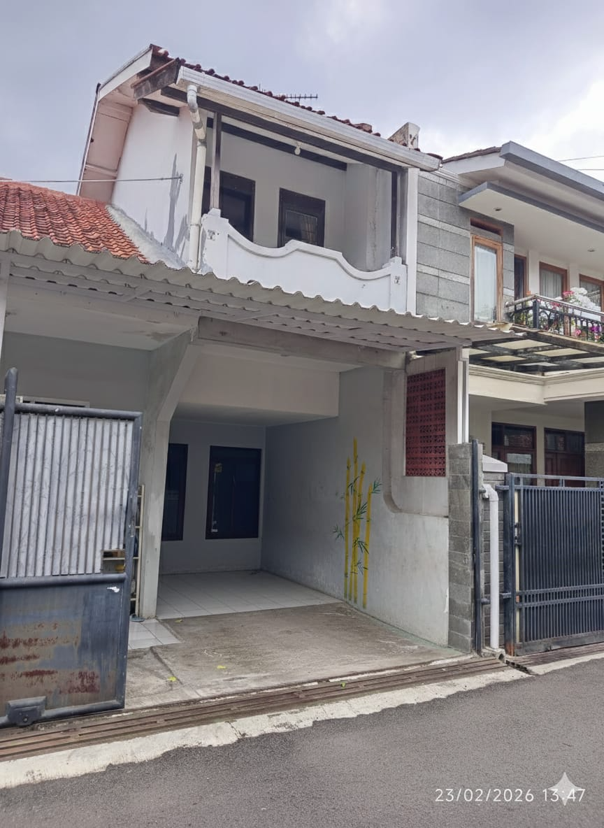 RUMAH CAKEP MURAH SIAP HUNI KOMPLEK MARGAHAYU RAYA LT 110 