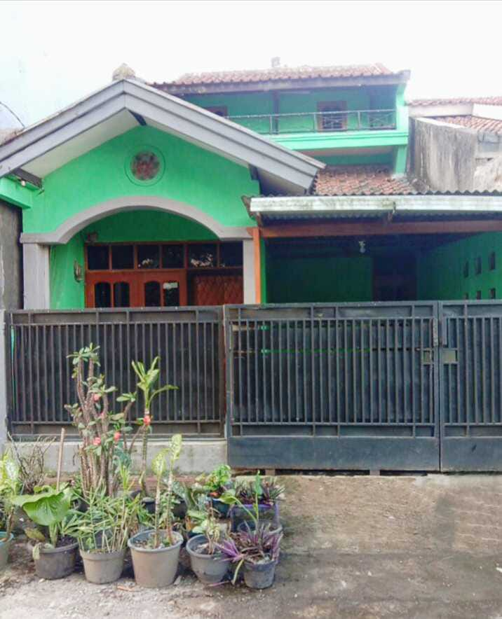 DIJUAL MURAH RUMAH 2.5 LANTAI GBA CIGANITRI