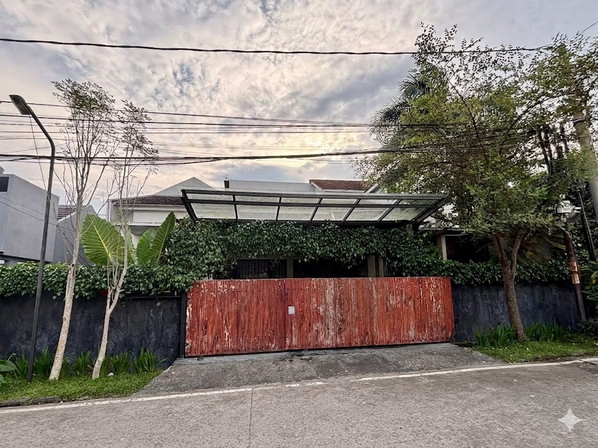 Dijual CEPAT Rumah BESAR CIBIRU